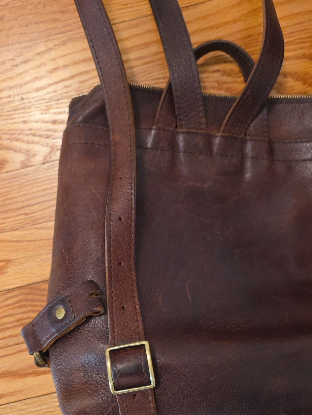 Portland Leather Backpack - Picture 4 of 8
